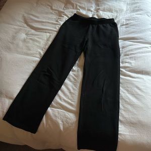 TNA Black Boyfriend Sweatpants - cozy fleece